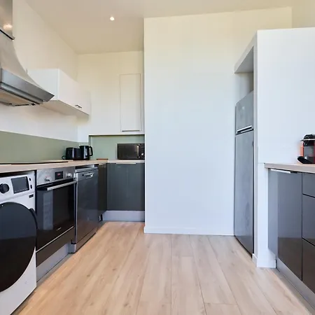 Апартаменты Garden - Supermarket - Park - Wifi - 3 Bedrooms