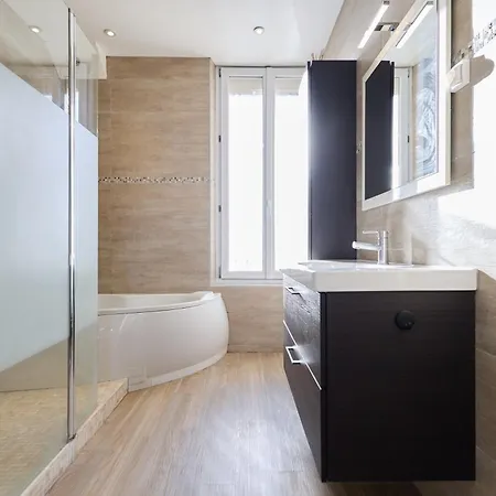 Garden - Supermarket - Park - Wifi - 3 Bedrooms Апартаменты *