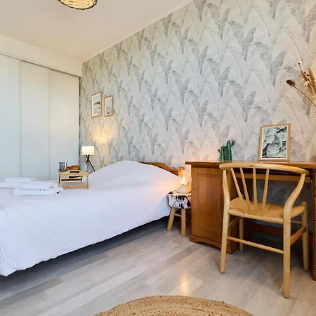Apartament Garden - Supermarket - Park - Wifi - 3 Bedrooms *