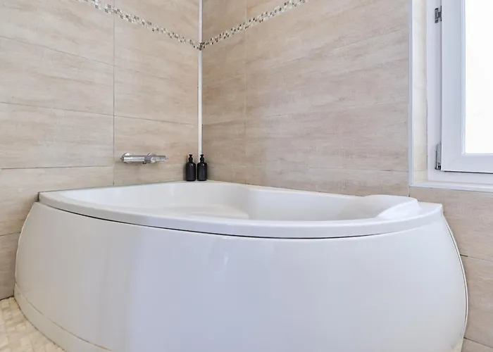 Garden - Supermarket - Park - Wifi - 3 Bedrooms Апартаменты