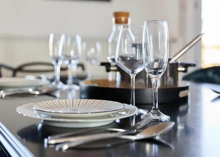 Garden - Supermarket - Park - Wifi - 3 Bedrooms * Реймс