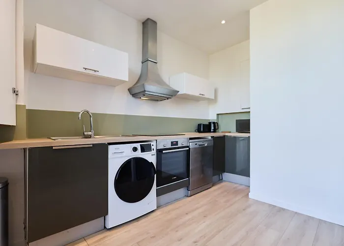 Апартаменты Garden - Supermarket - Park - Wifi - 3 Bedrooms Реймс